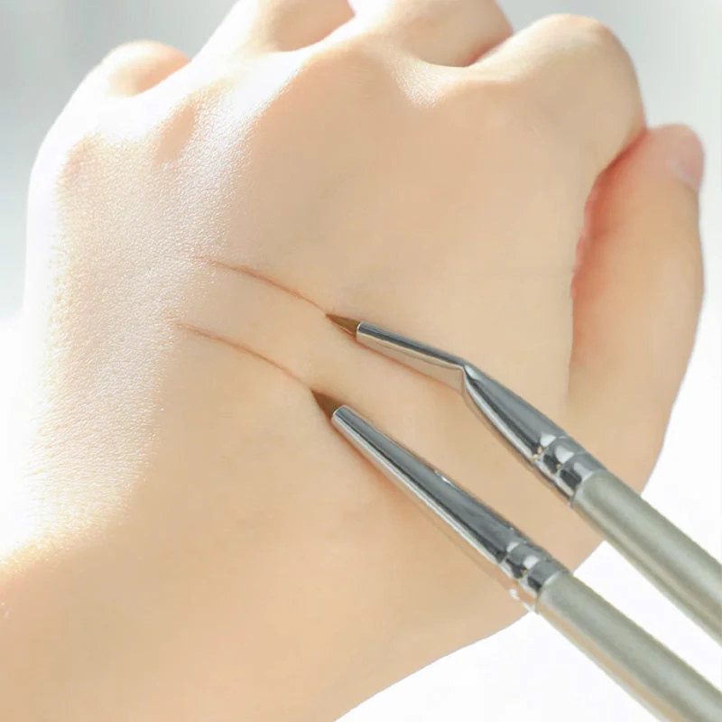 đ„đ„đ„đBiseau maquillage point fin Eyeliner brush - Image 4