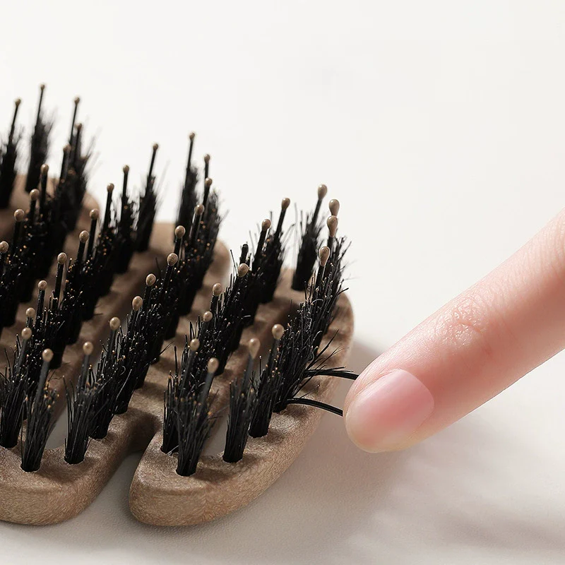 Brosse à cheveux en poils de sanglier avec design incurvé - Image 3