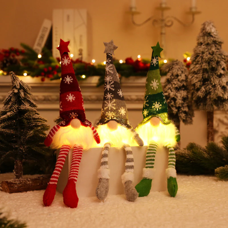 Décoration de Noël à suspendre : guirlande lumineuse avec des gnomes sans visage - Image 8