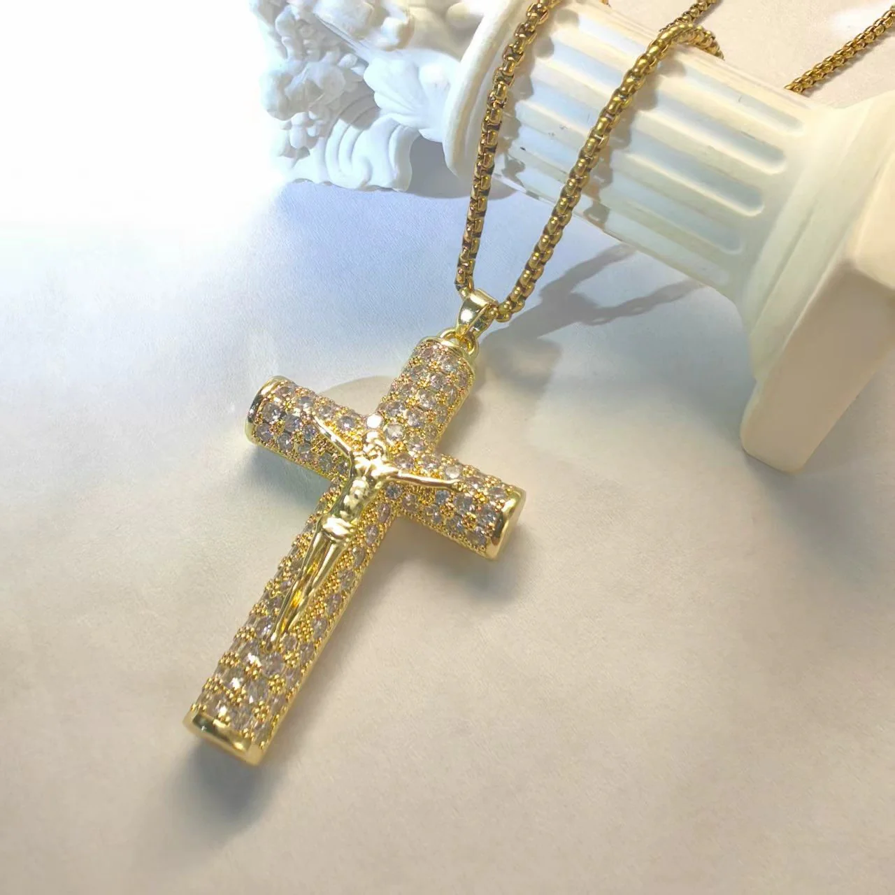 📢📢50 % de réduction !!!  💖✝️Collier pendentif crucifix Jésus - Image 9