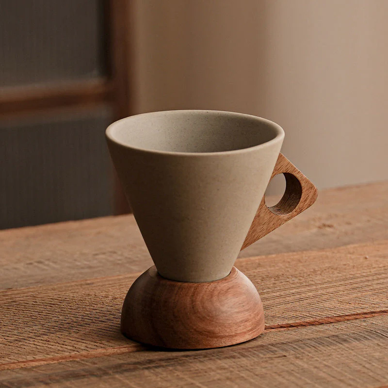 Tasse à café vintage avec anse en bois et soucoupe - Image 13